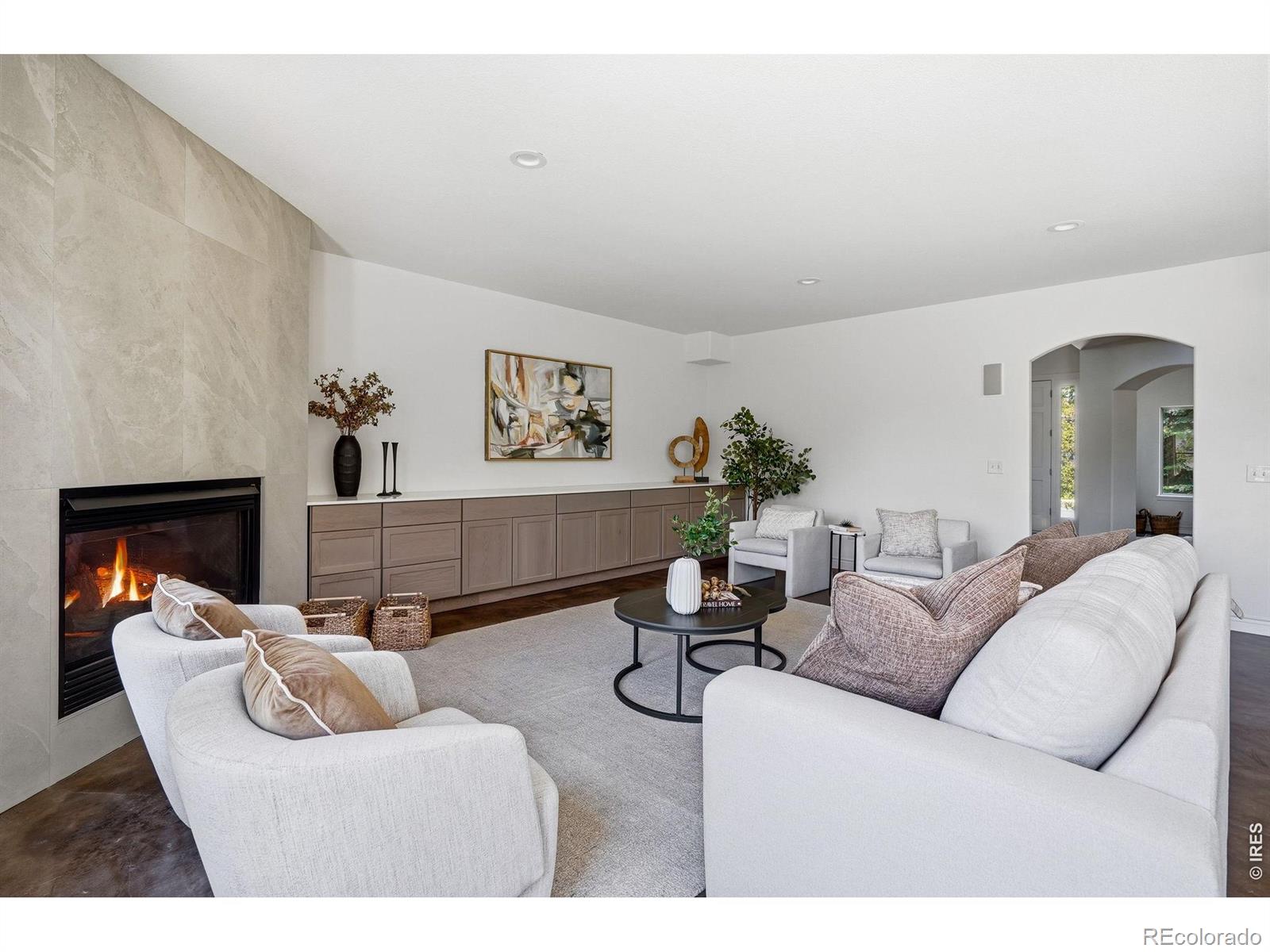 2554 Dutch Court — photo