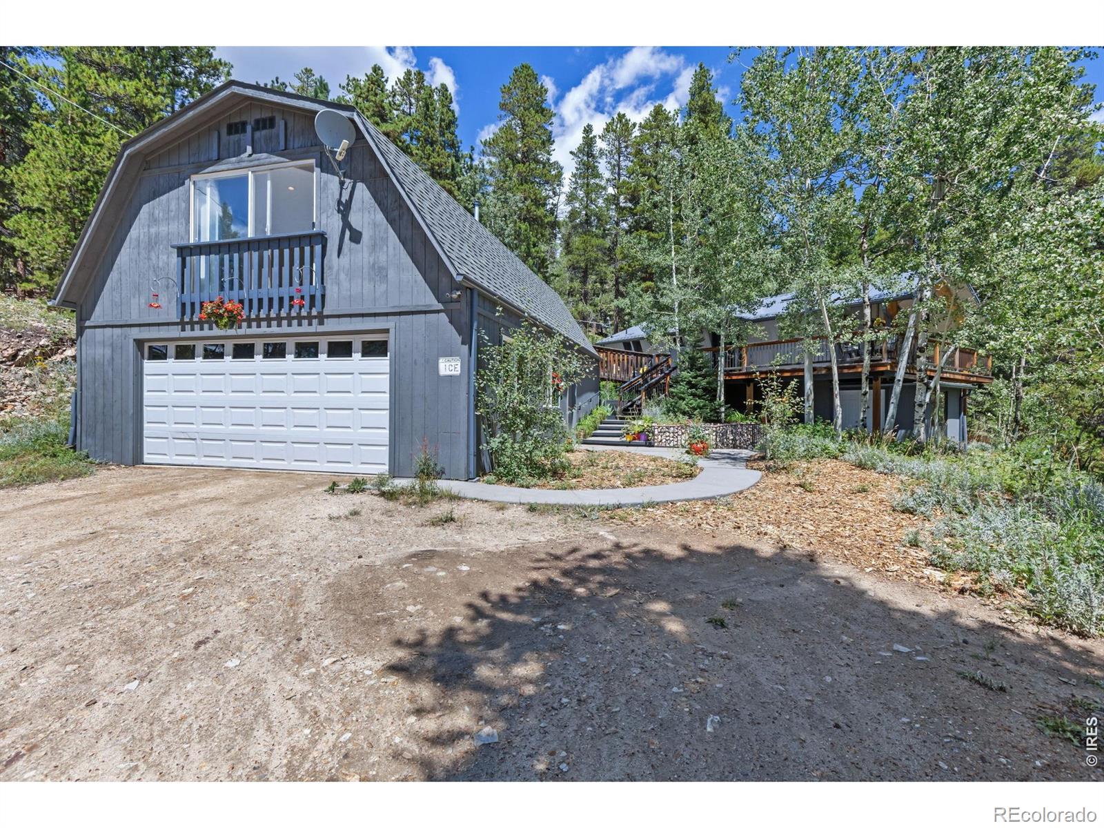 415 Upper Travis Gulch Road — photo