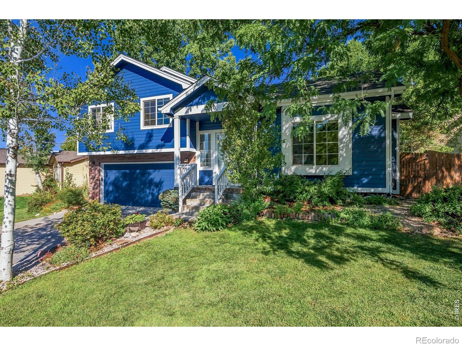 430 Derry Drive — photo