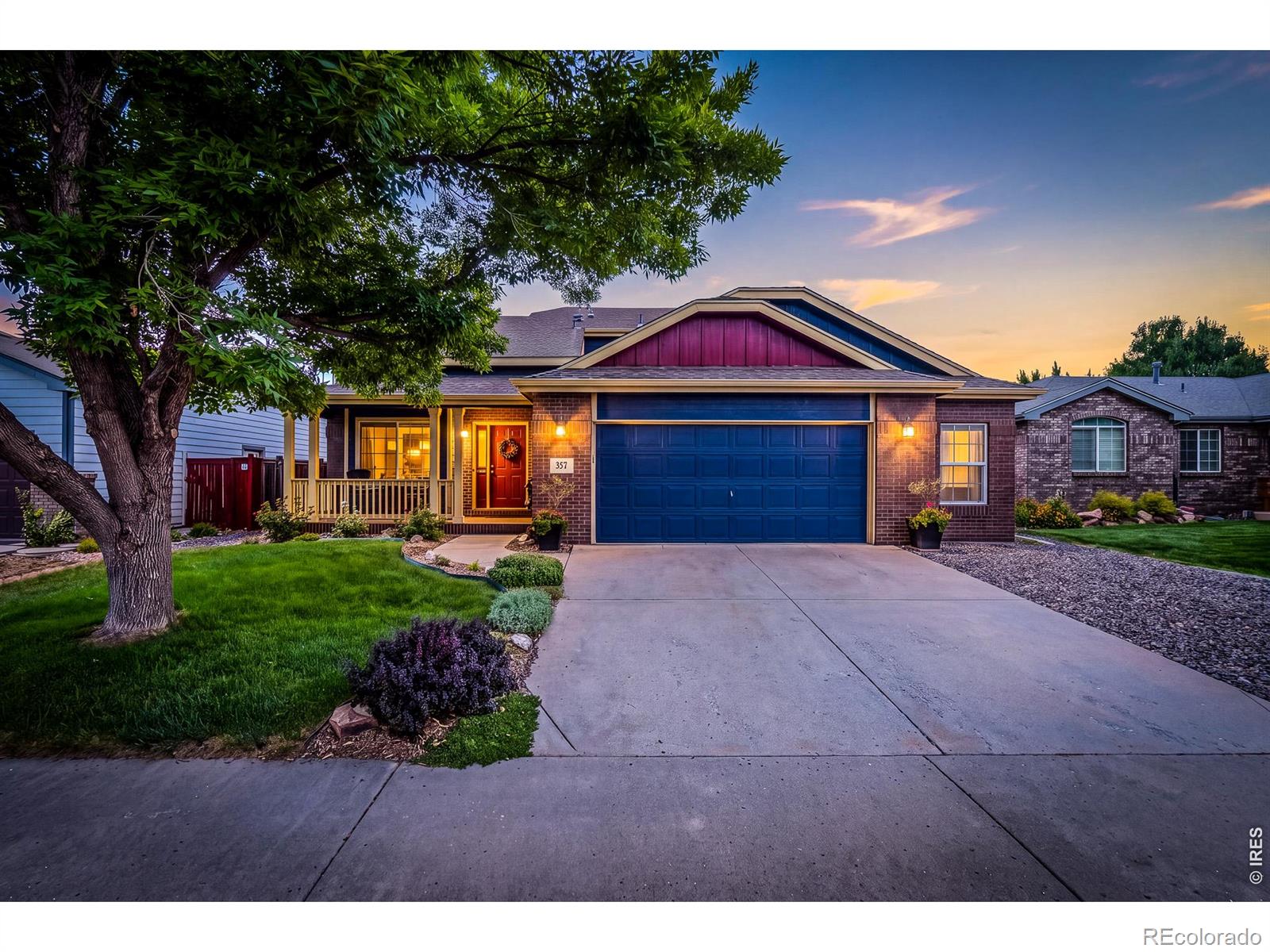357 Blue Azurite Avenue — photo