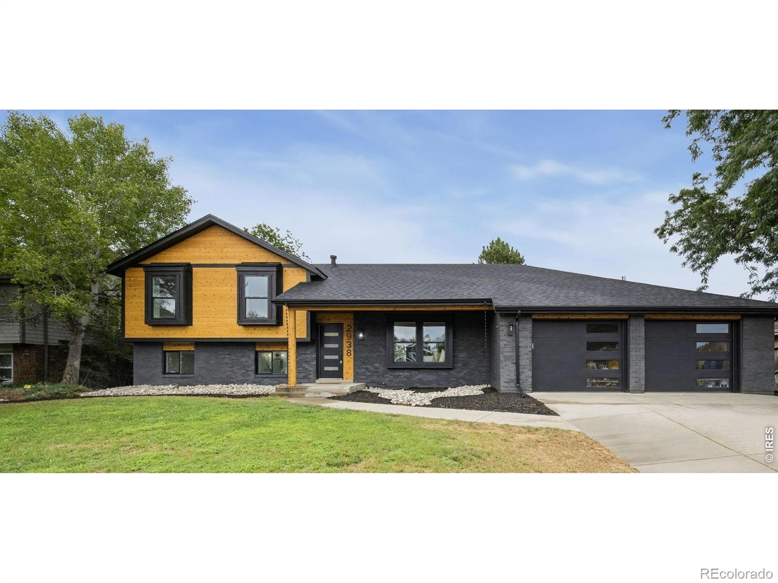 2938 Glendevey Drive — photo