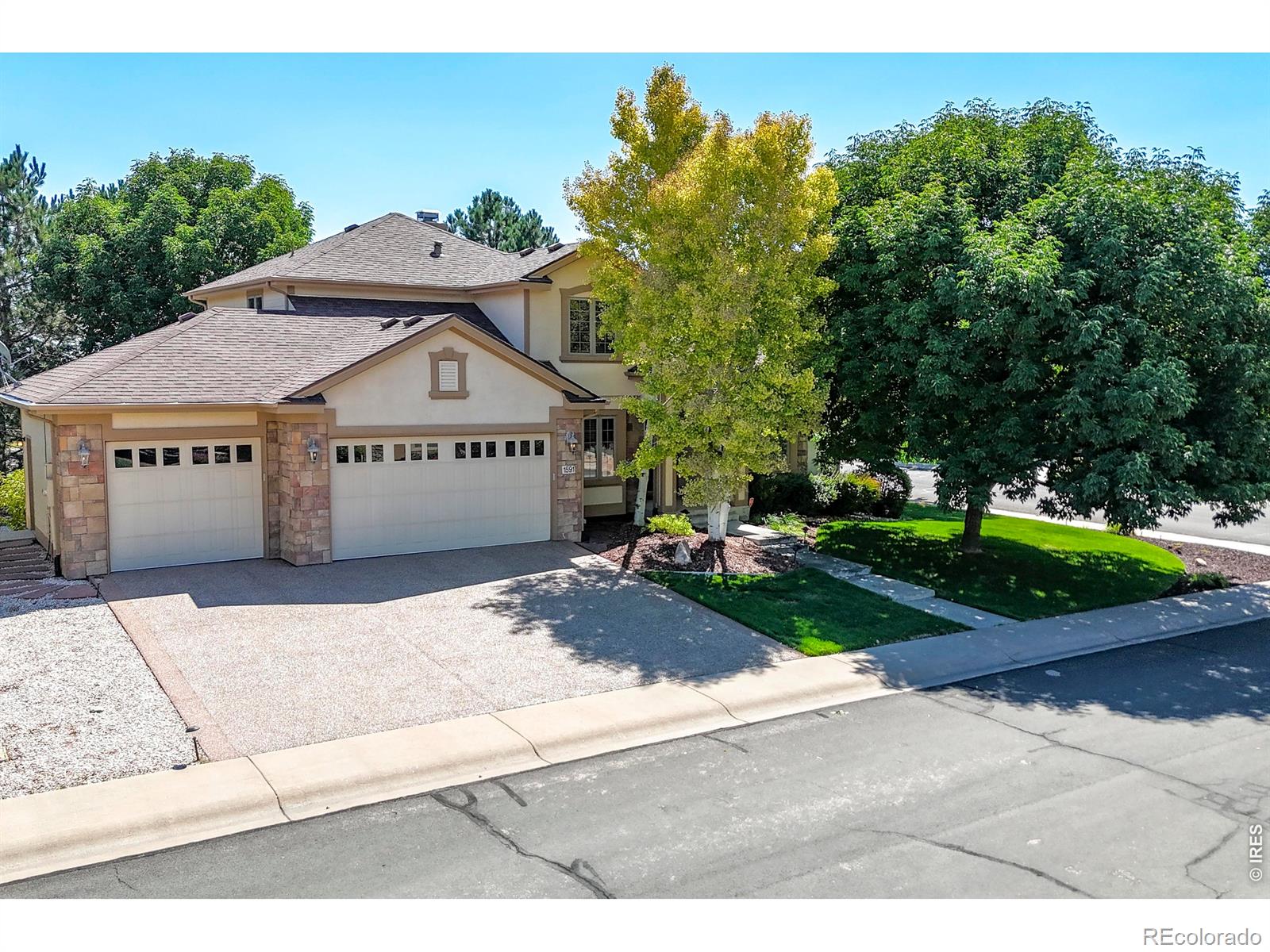 1591 Landon Court — photo