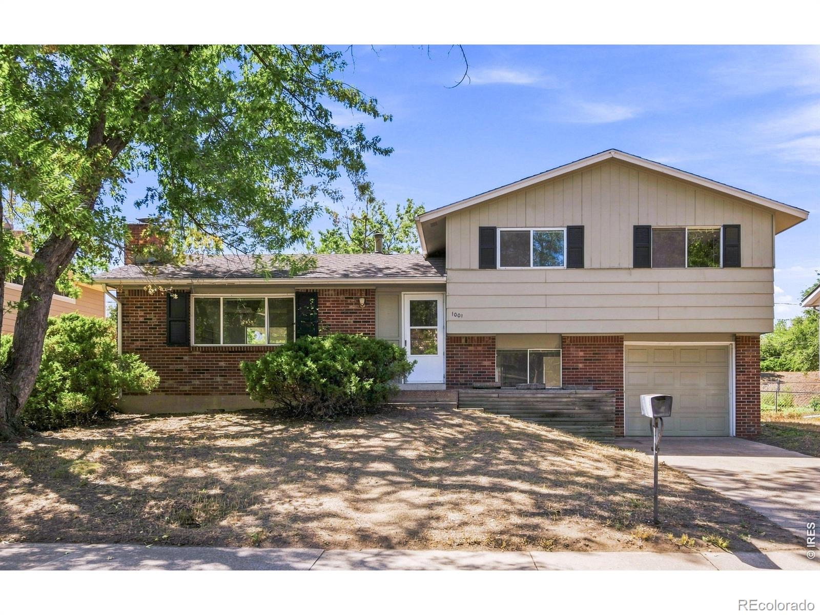 1001 Waite Drive — photo