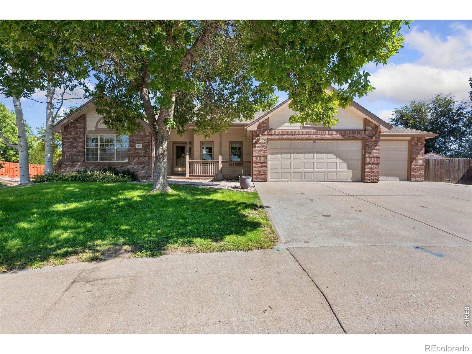 1350 Silverwood Court — photo