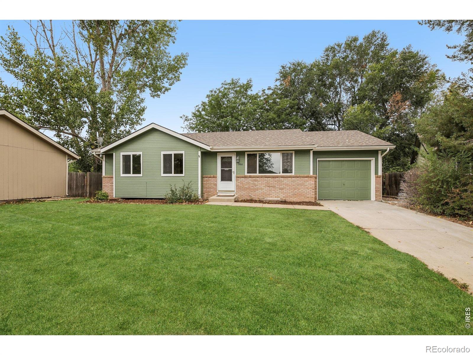 906 Foothills Court — photo