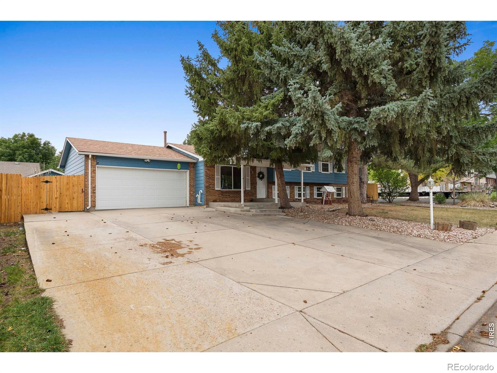 400 Edgewood Drive — photo