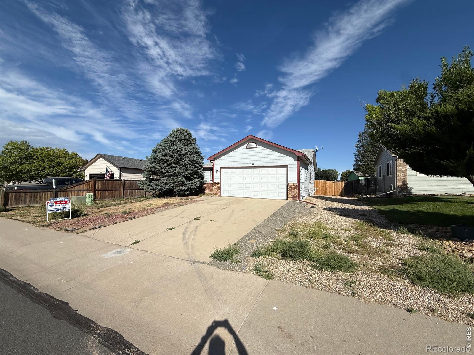 1131 S Olive Avenue — photo