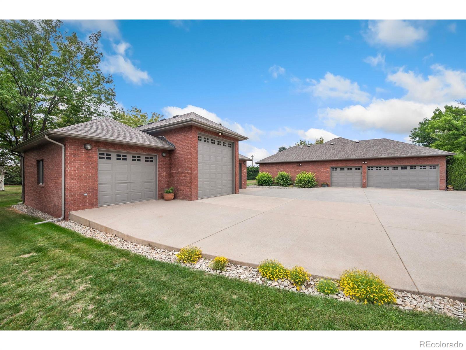 218 Grand View Circle — photo