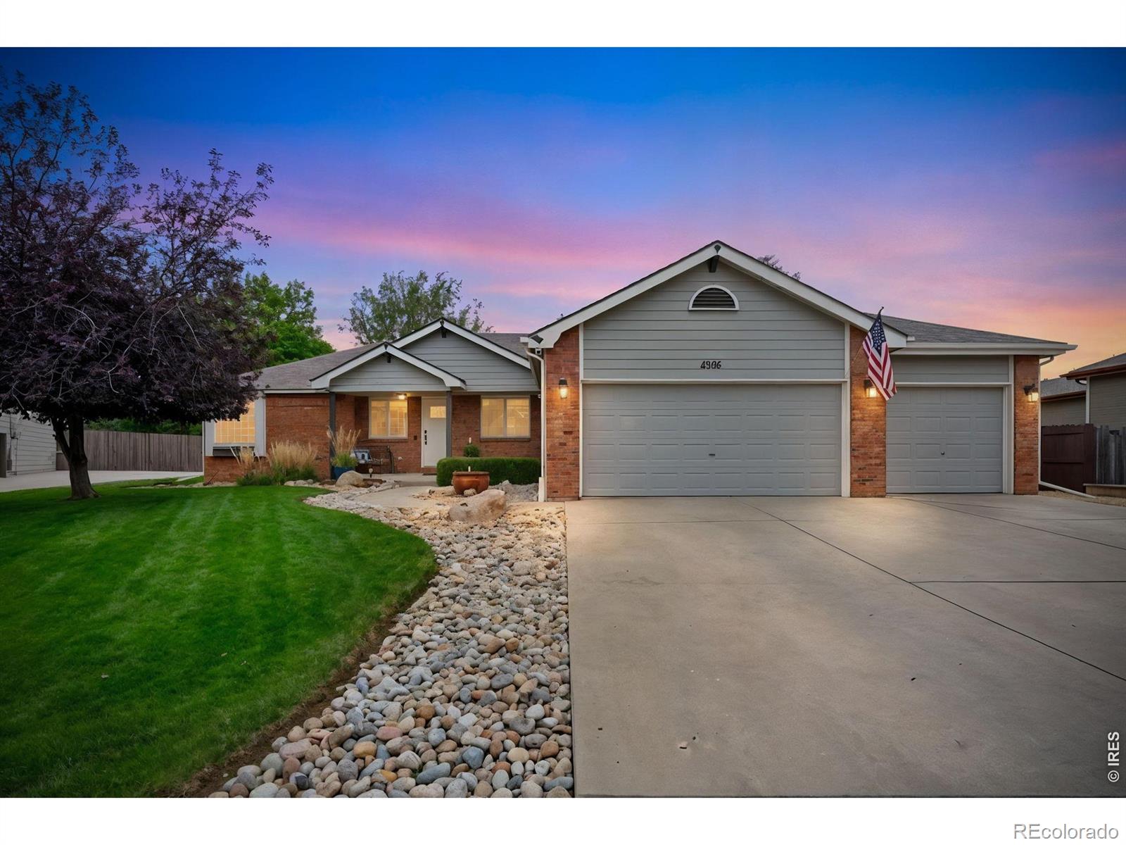 6306 Oakwood Court — photo