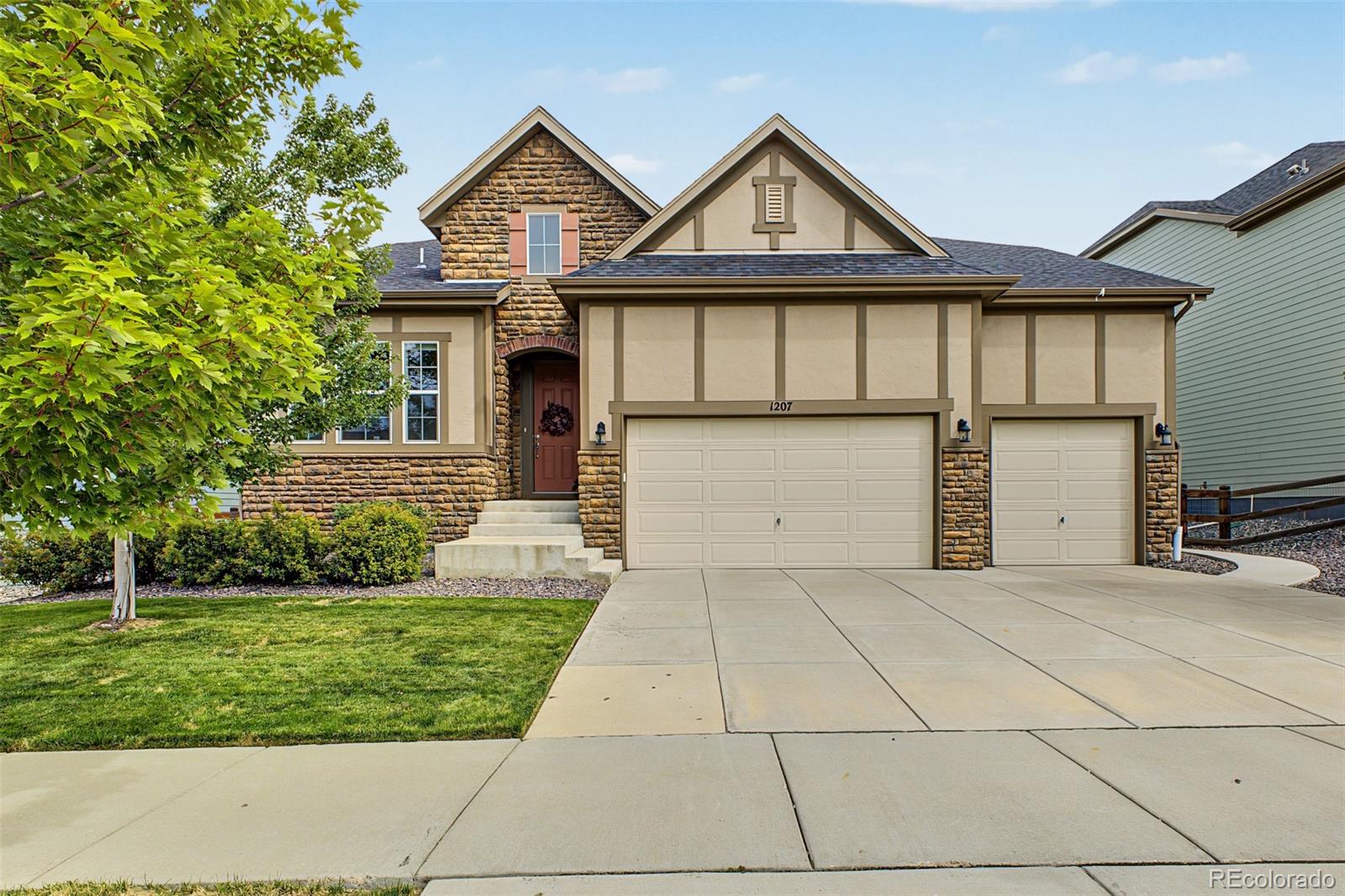 1207 Sandstone Circle — photo