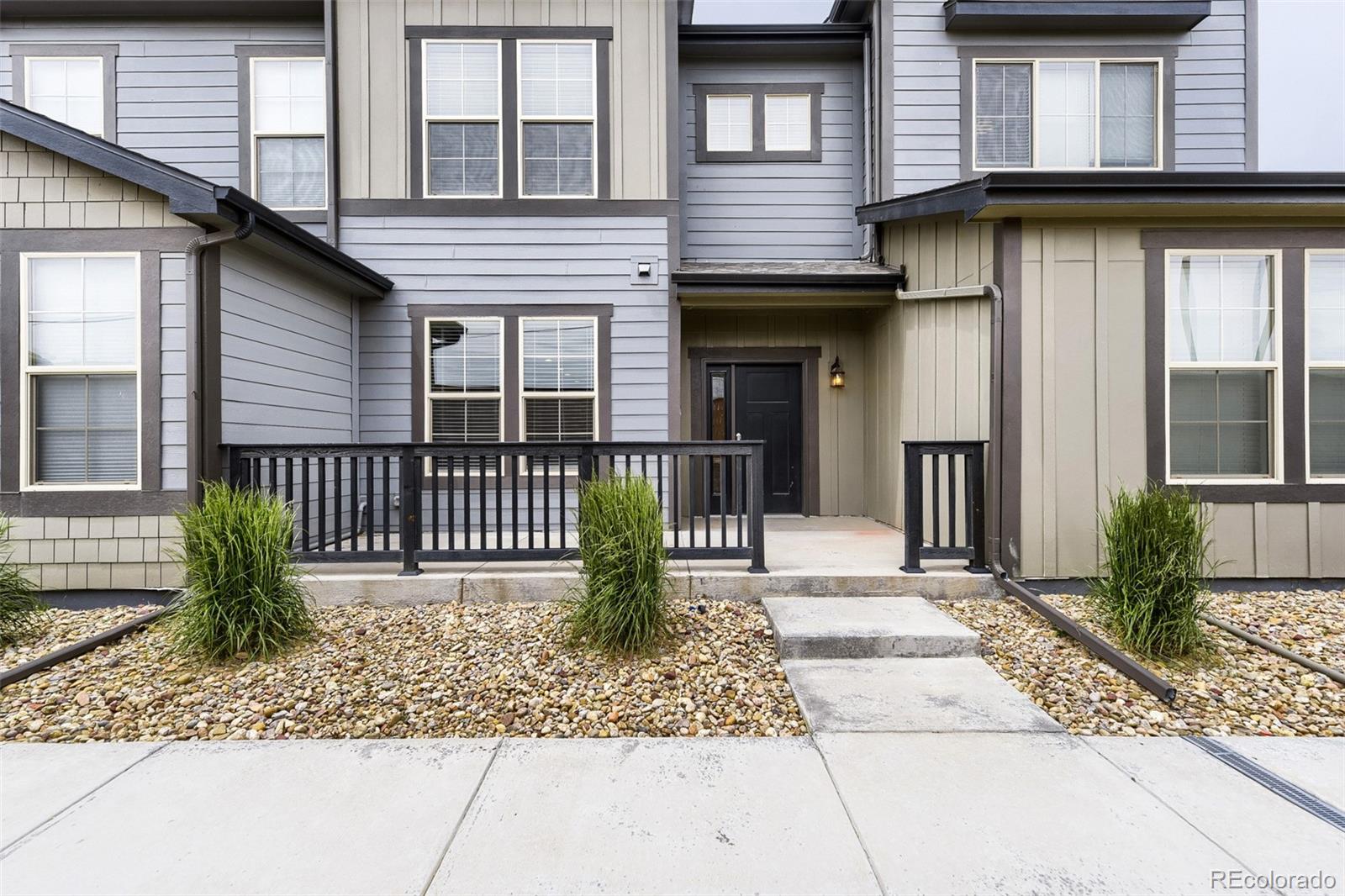 11512 Dewey Street — photo