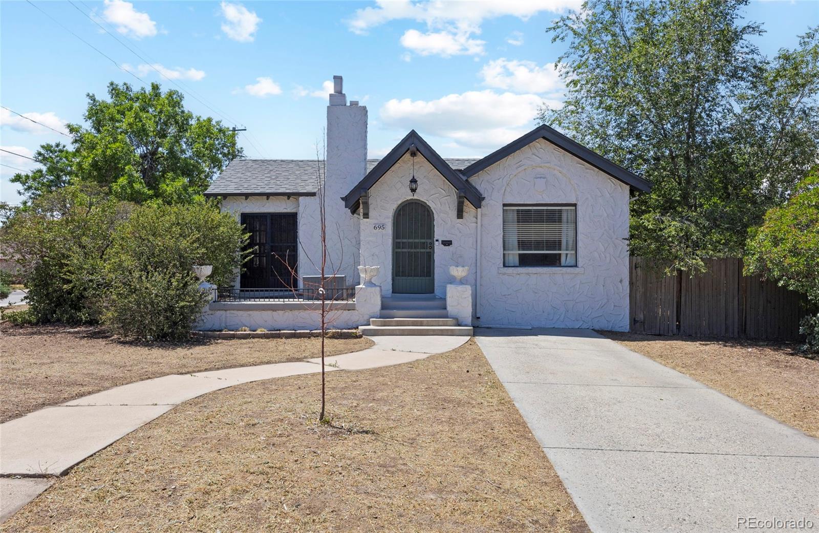 695 S Dale Court — photo