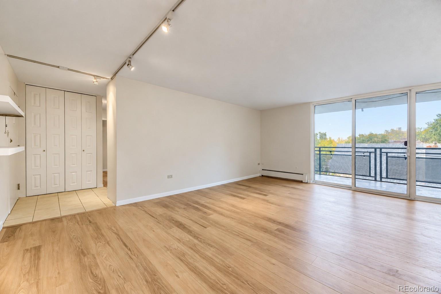 909 N Lafayette Street Unit 403 — photo