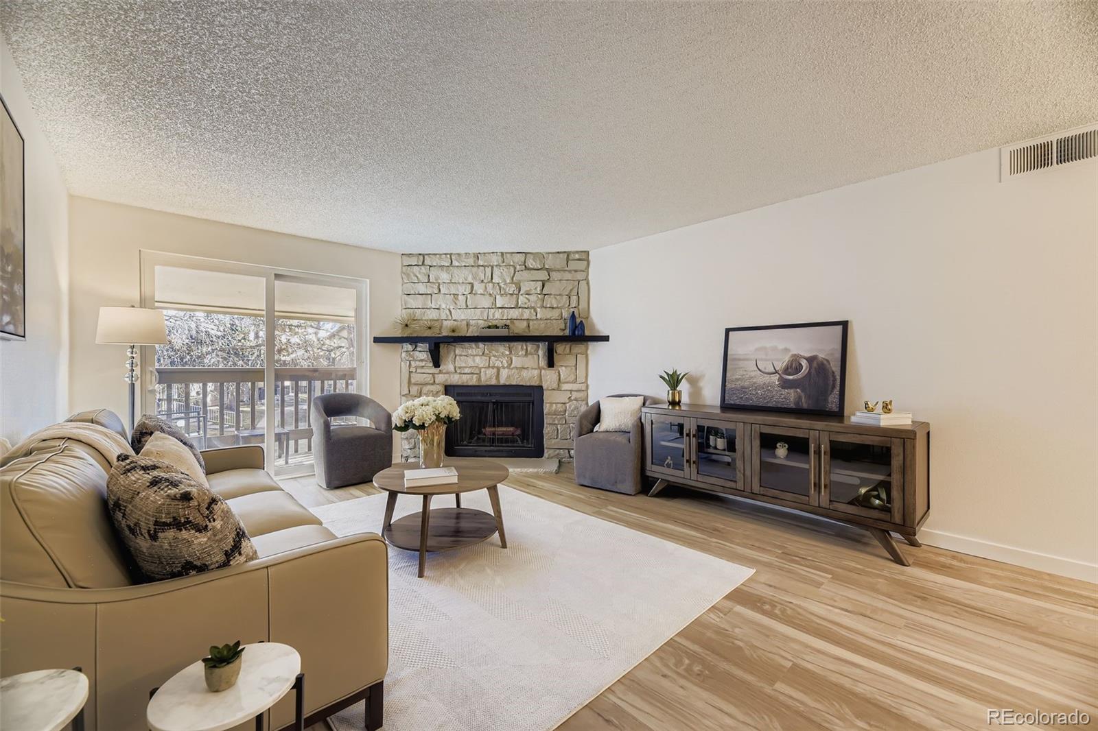 1870 S Pitkin Circle Unit B — photo