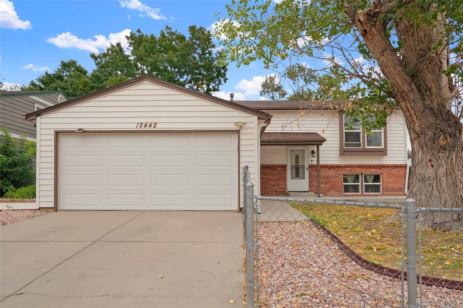 12442 Bellaire Drive — photo