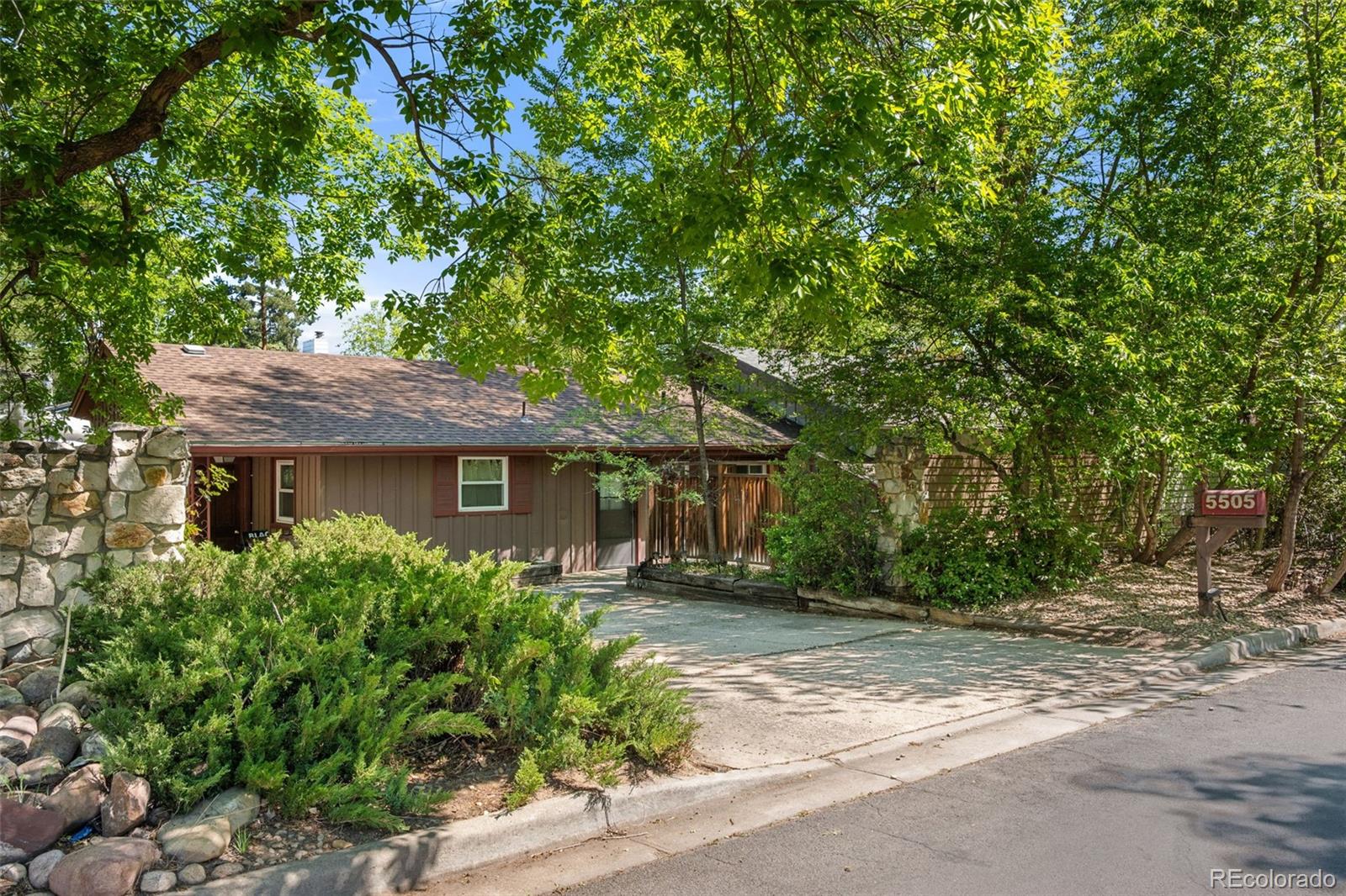 5505 Racquet Court — photo