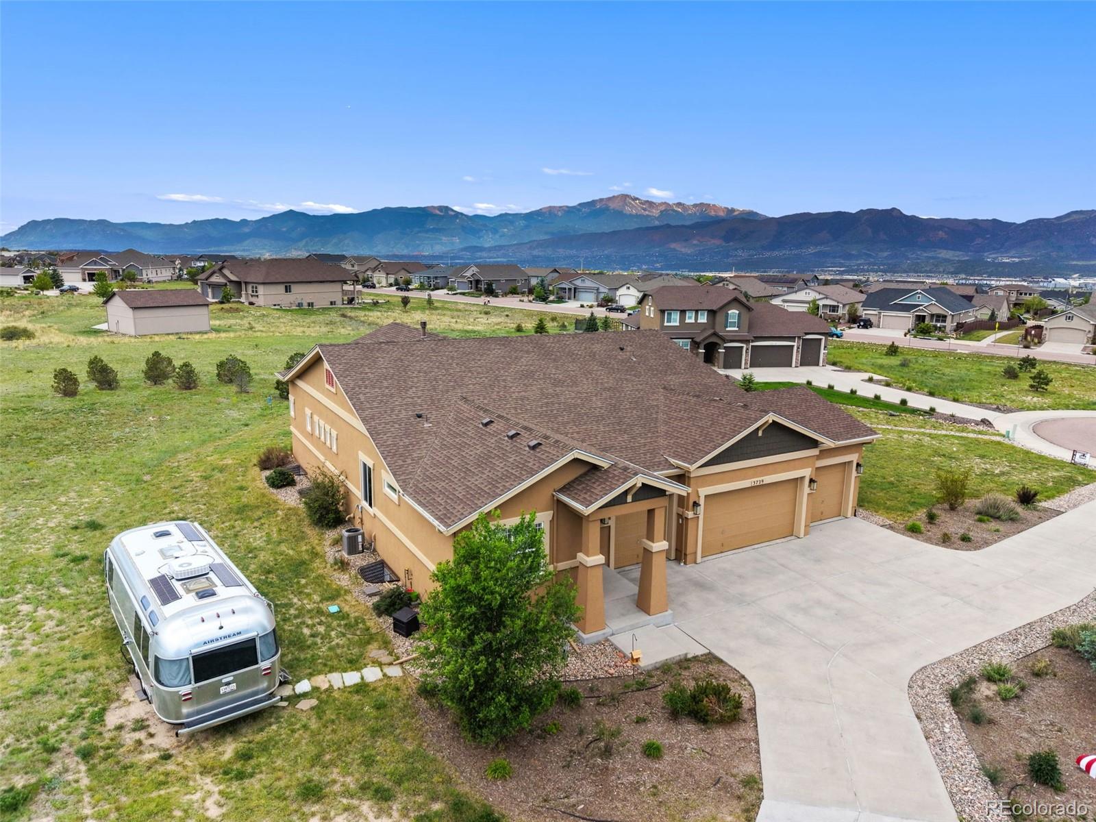 3729 Floating Cloud Court — photo