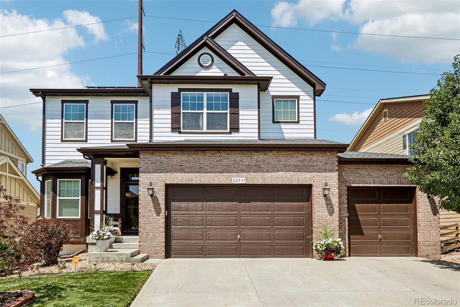 22537 E Union Circle — photo