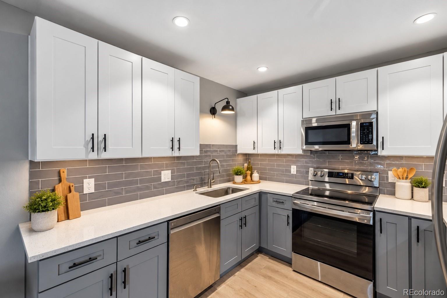 775 S Alton Way 5D — photo