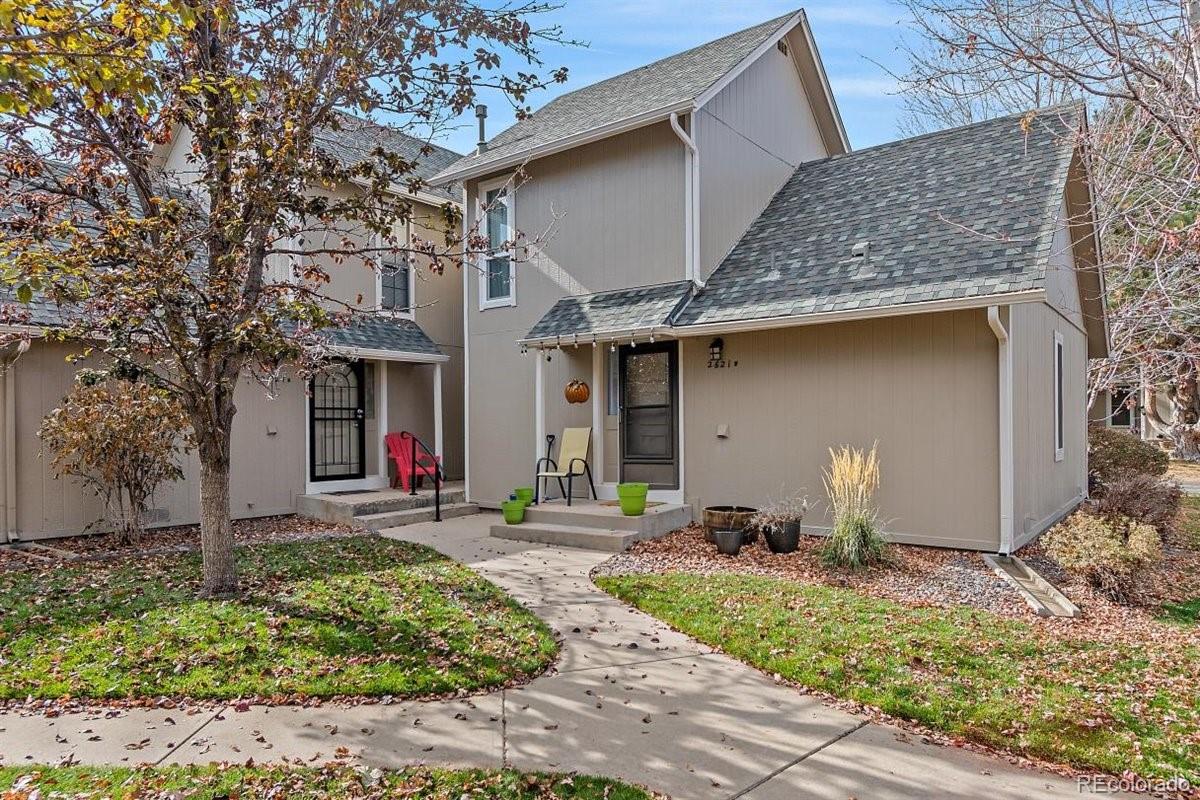 2621 S Xanadu Way F — photo