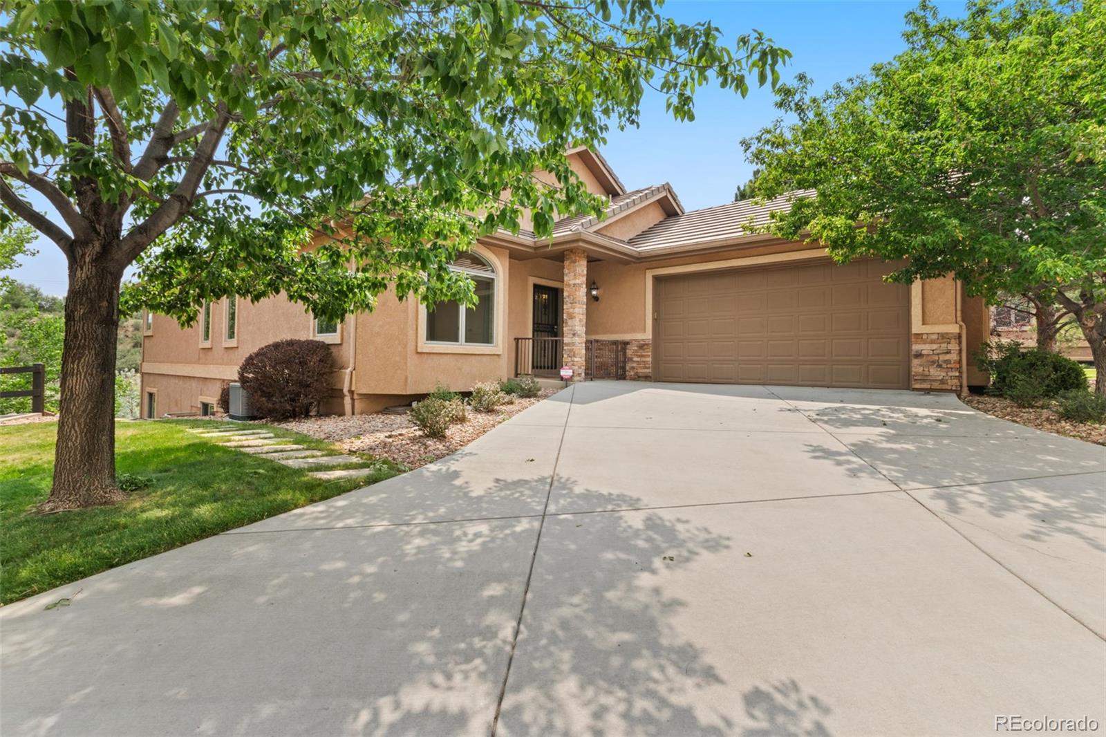 2425 Mesa Crest Grove — photo
