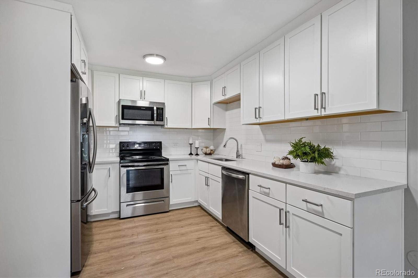 620 S Alton Way Unit 9a — photo