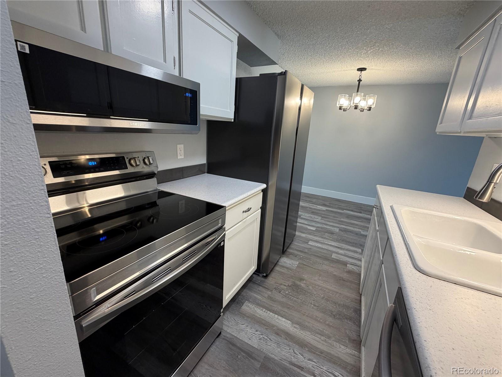 209 E Highline Circle 202 — photo