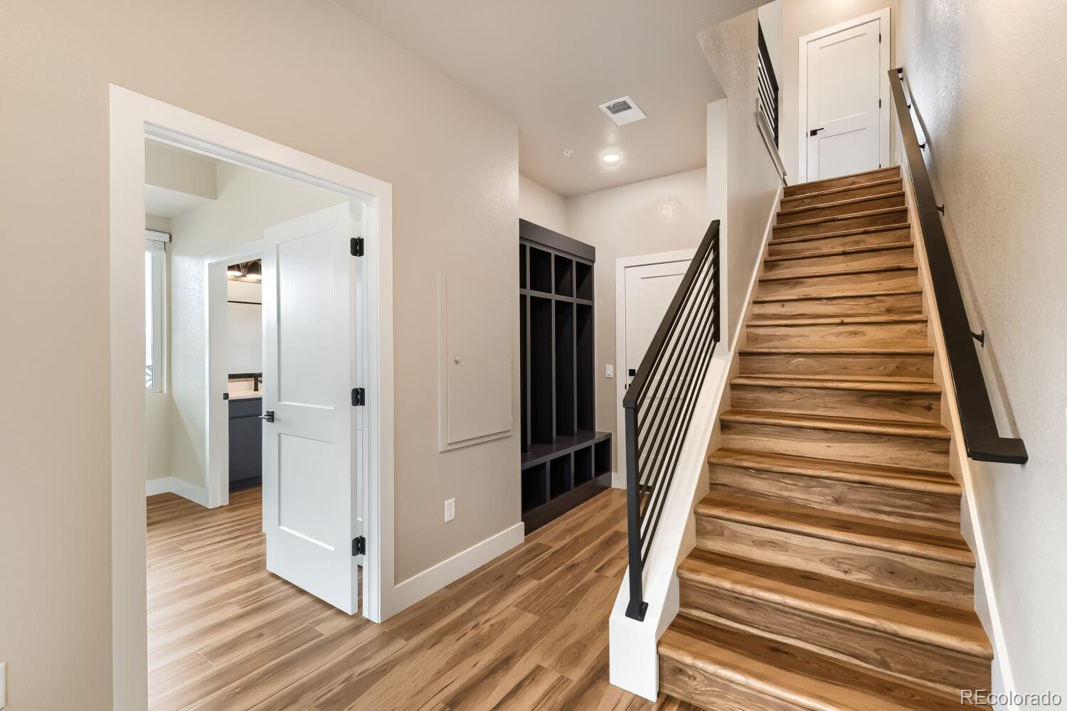 9191 Pierce Street 1,2,3,4,5 — photo