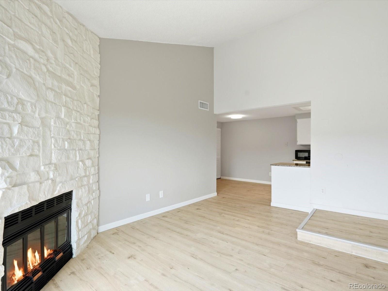 2929 W Floyd Avenue 323 — photo
