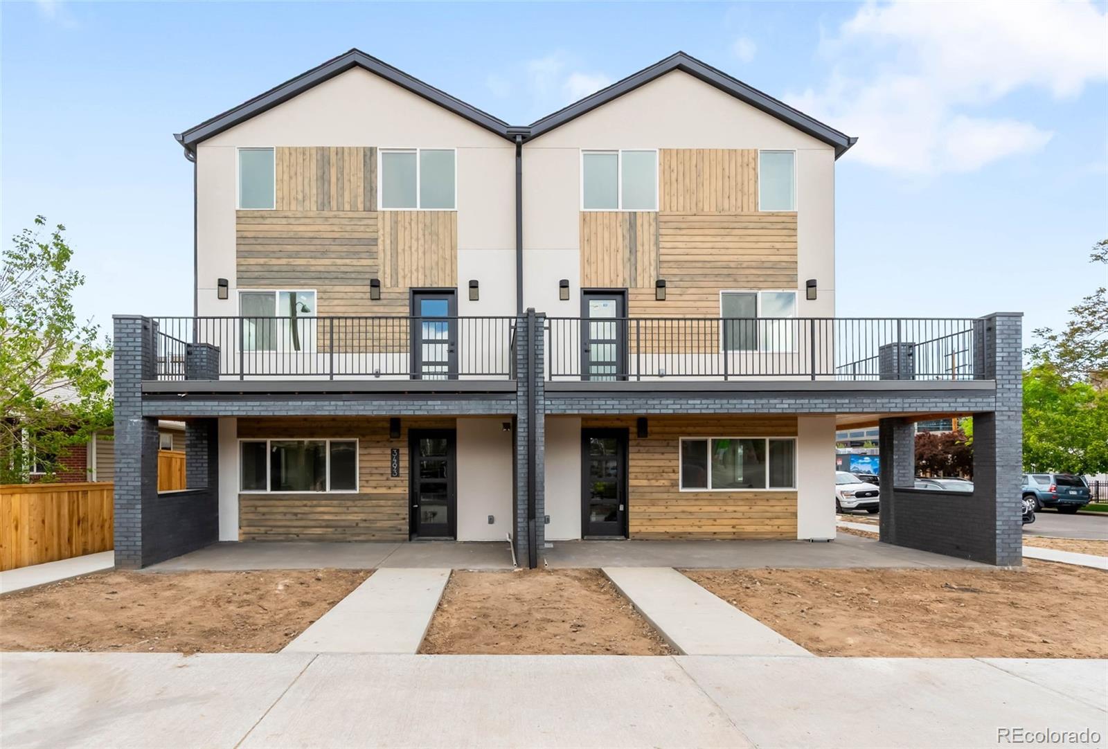 3493 & 3495 Lawrence Street — photo