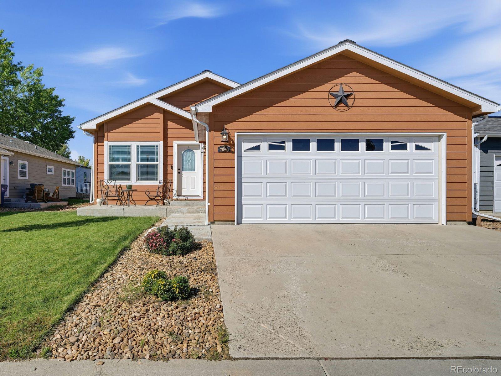 7850 Cattail 120 — photo