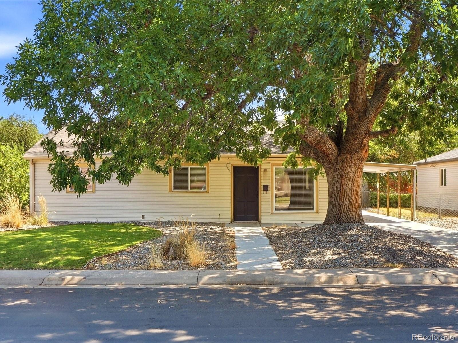 1180 Vaughn Street — photo