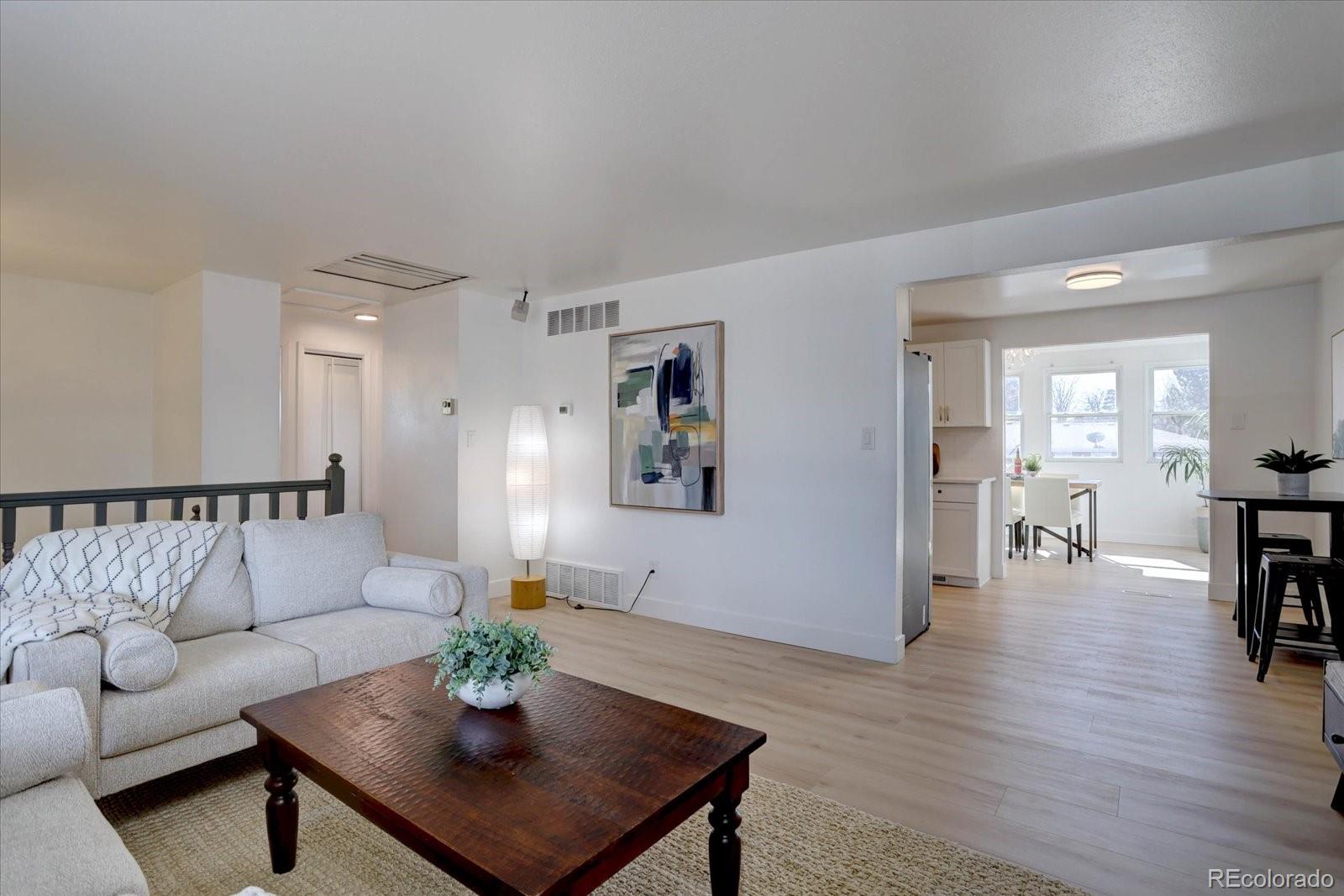 3822 W Quinn Place — photo
