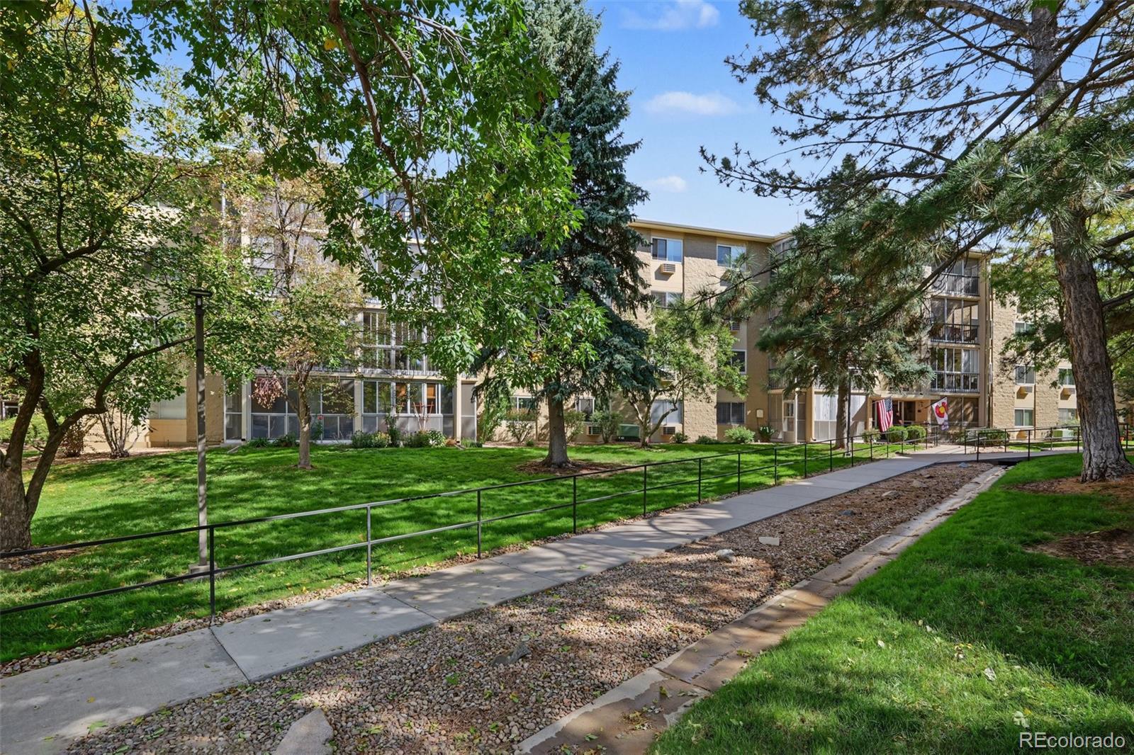 3082 S Wheeling Way Unit 306 — photo