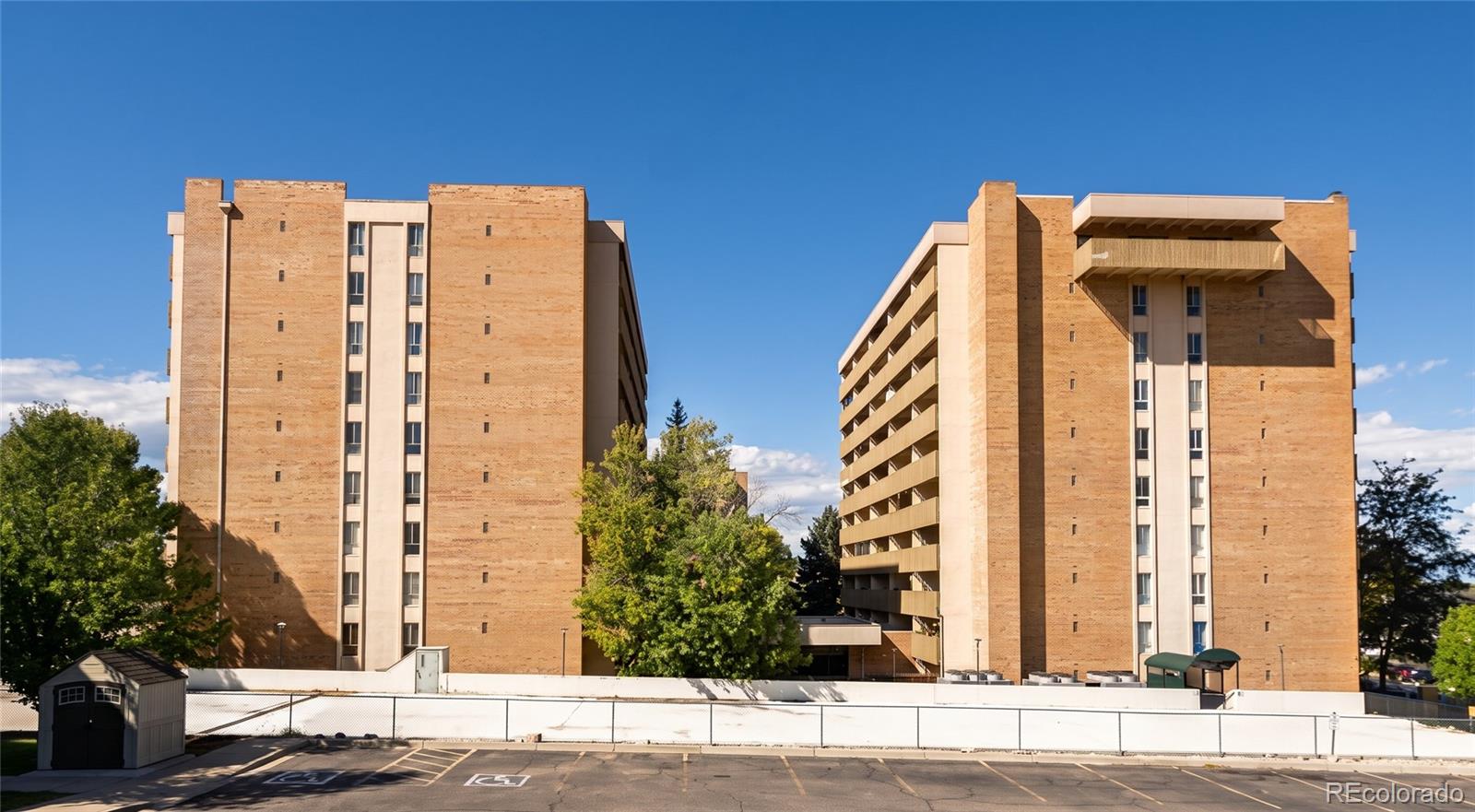 8060 Girard Avenue Unit 220 — photo