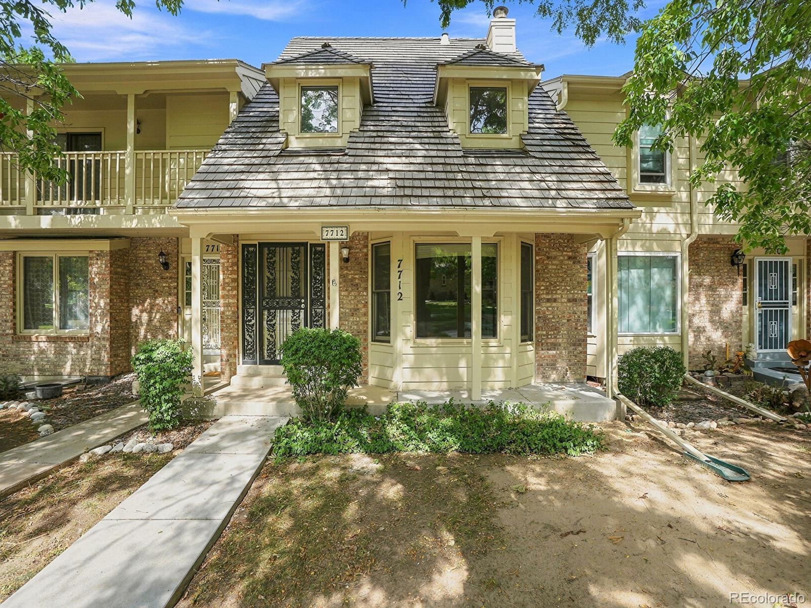 7712 S Cove Circle — photo