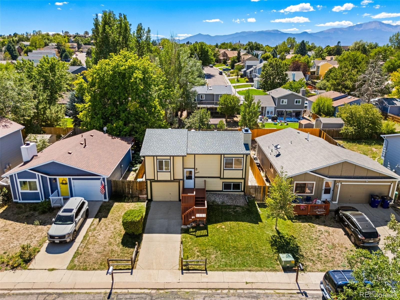 4045 Dolphin Circle — photo