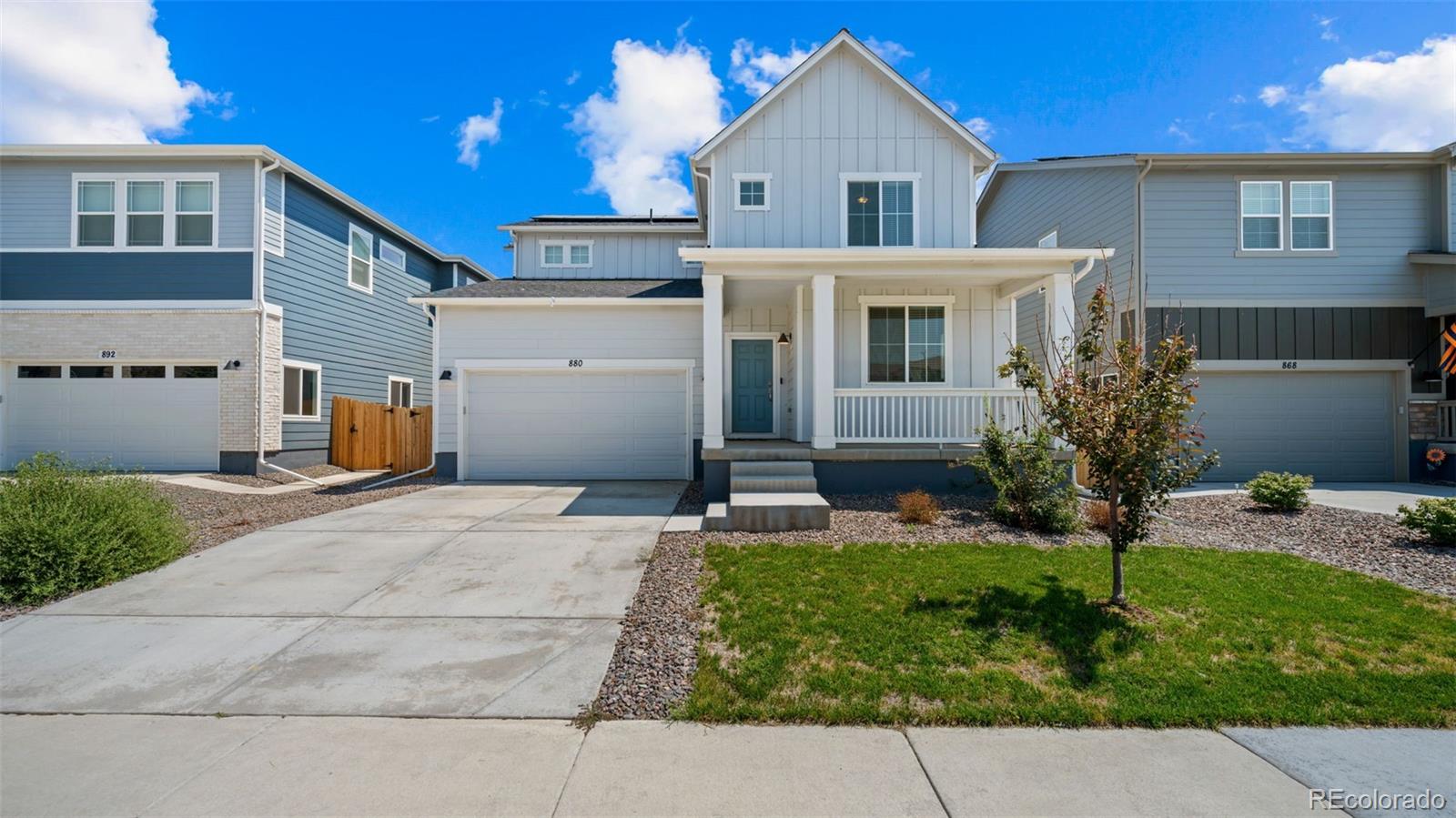 880 Sunflower Drive — photo