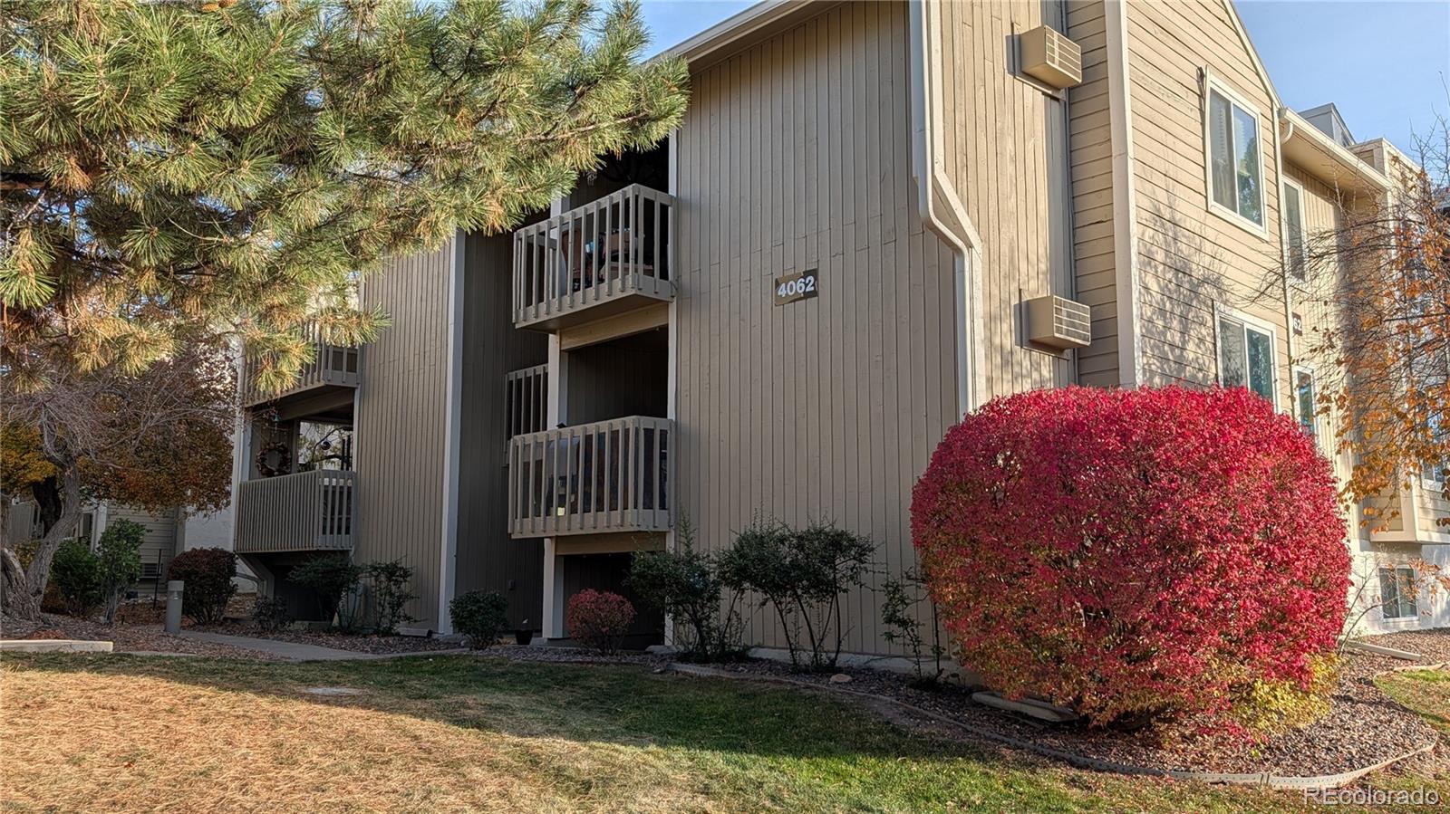 4062 S Atchison Way 101 — photo