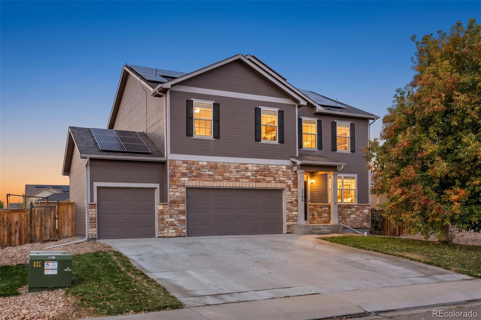 3746 Torch Lily Street — photo