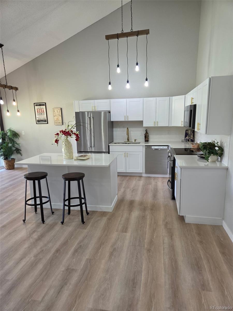 6480 Pinewood Drive — photo