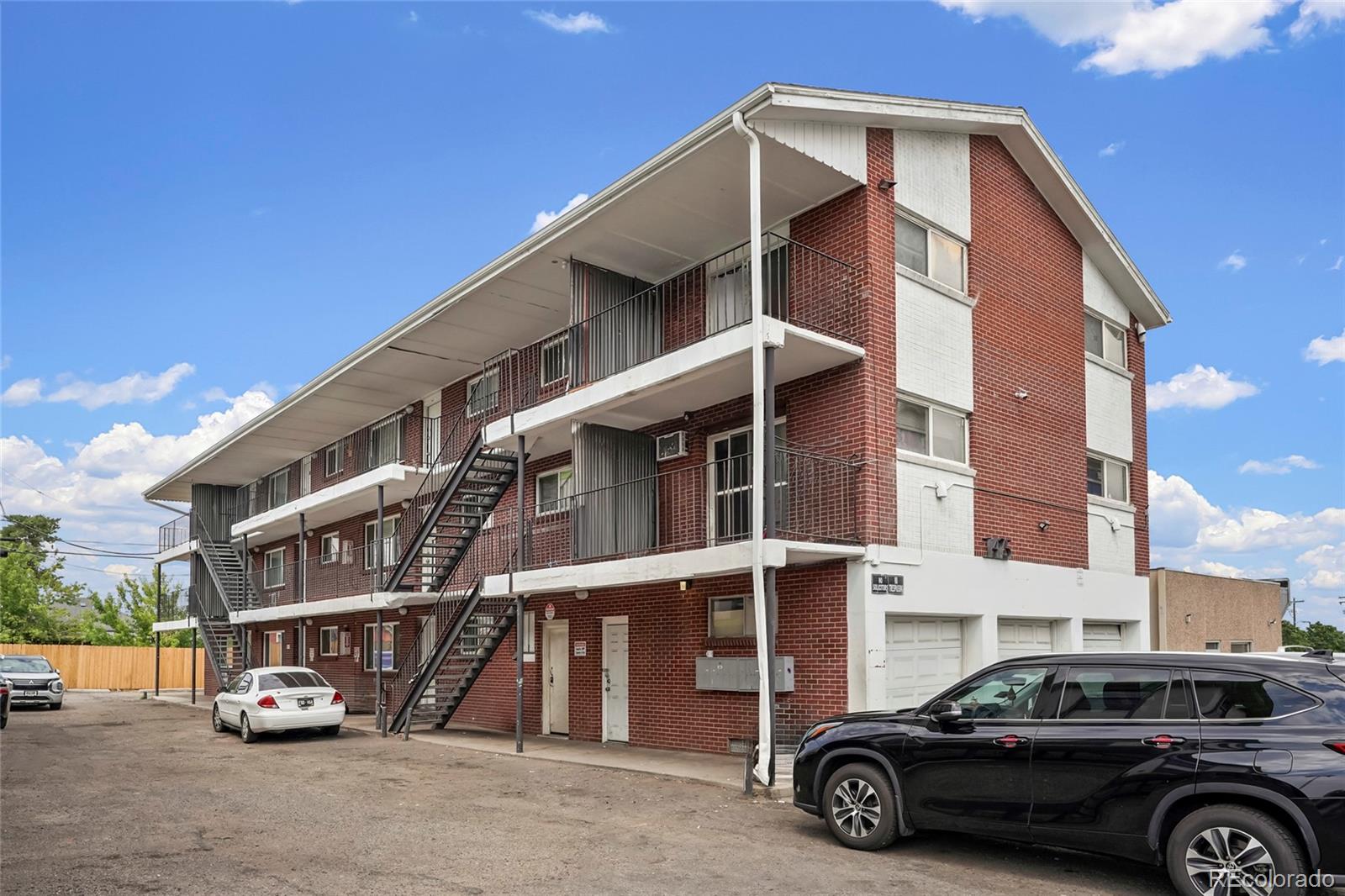 1475 Macon Street — photo