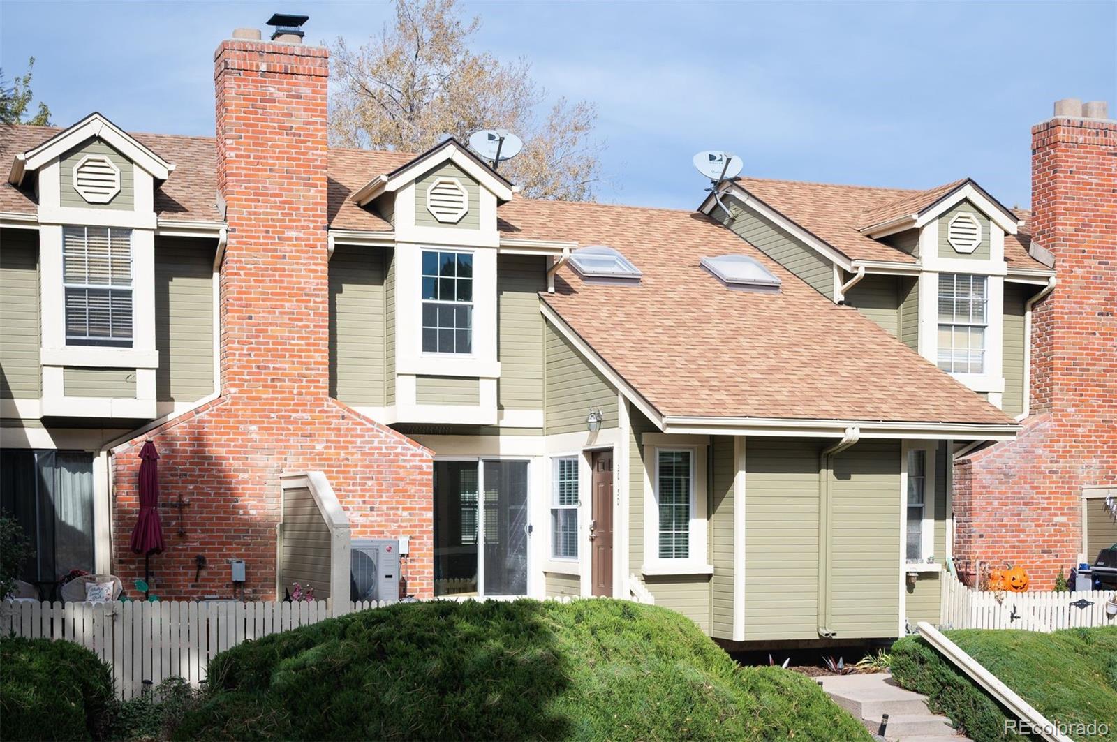 2015 S Helena Street Unit D — photo