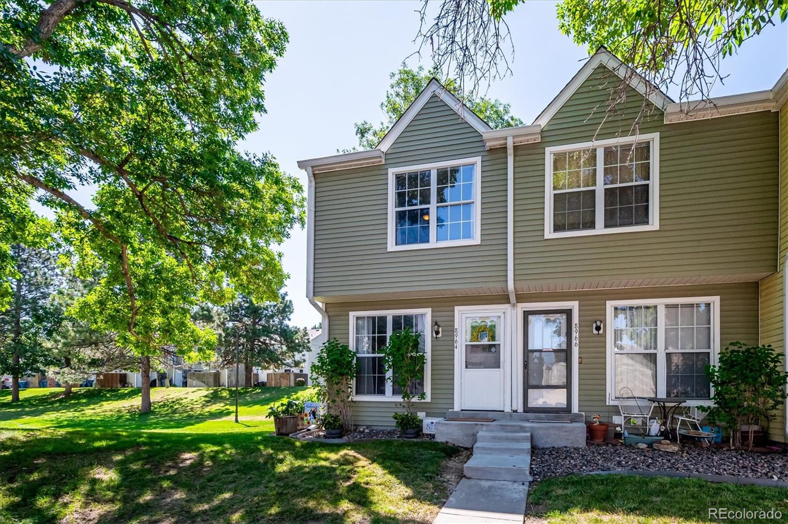 8964 W Dartmouth Place — photo