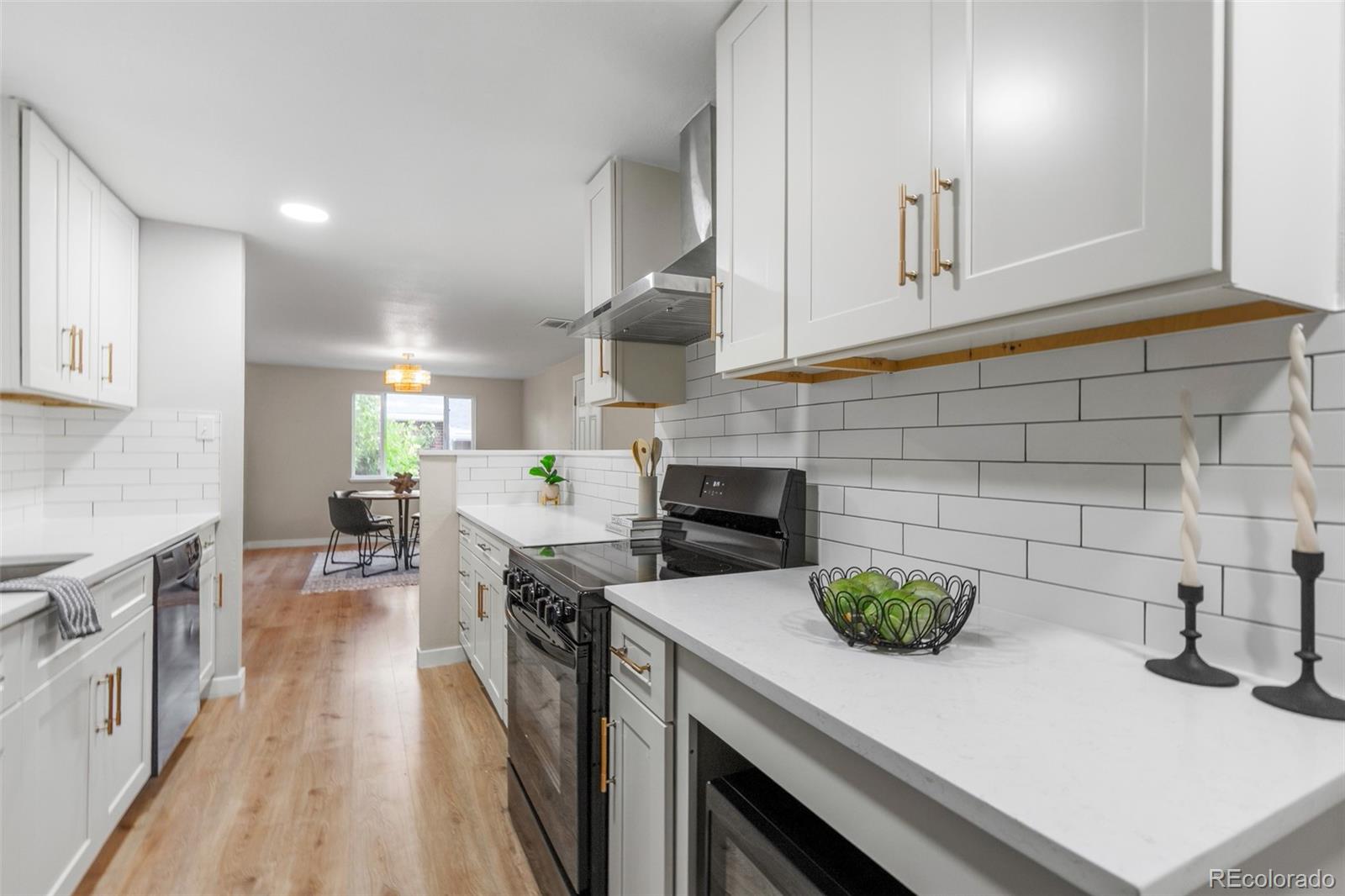 6087 Lewis Street — photo