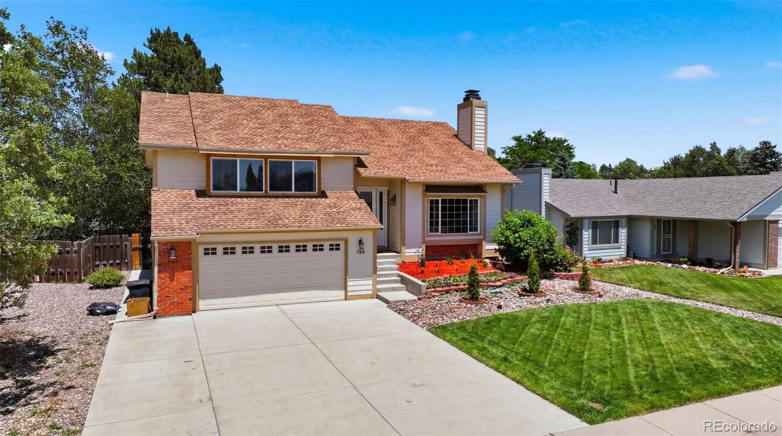780 Bayfield Drive — photo