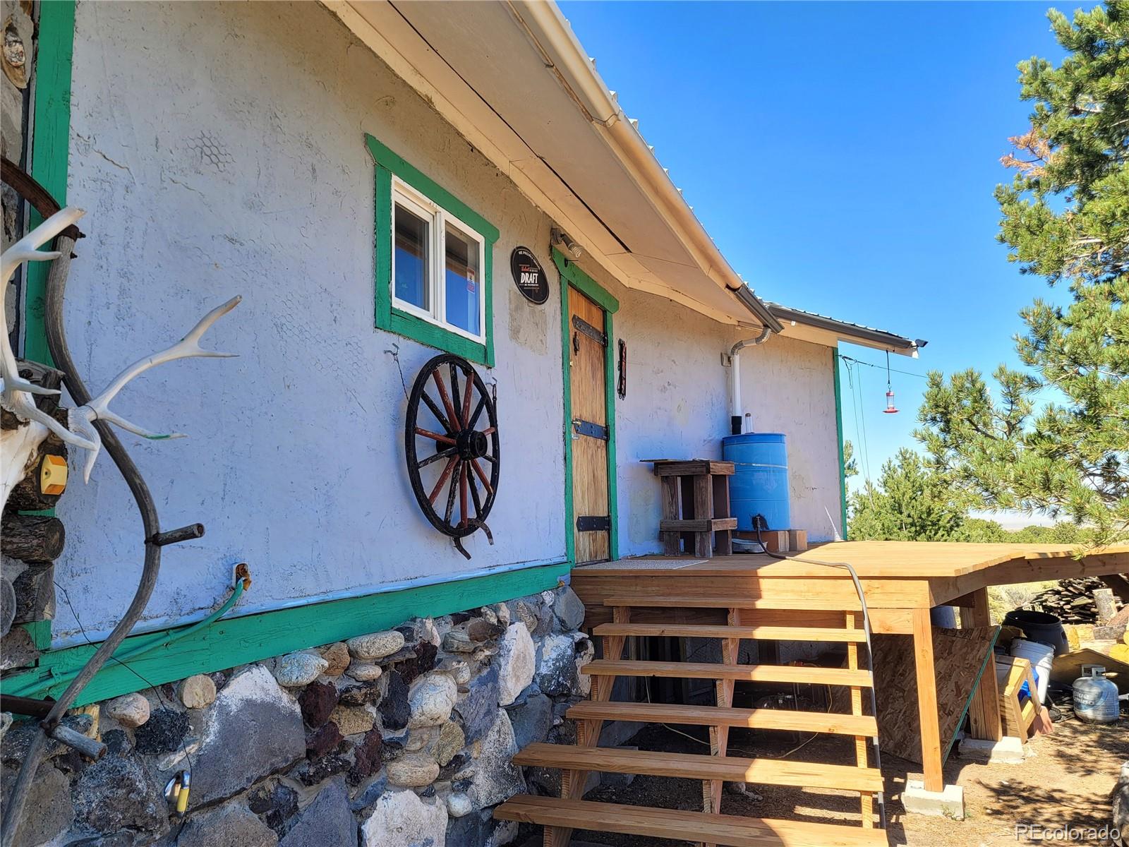 000 Valley View Drive — photo