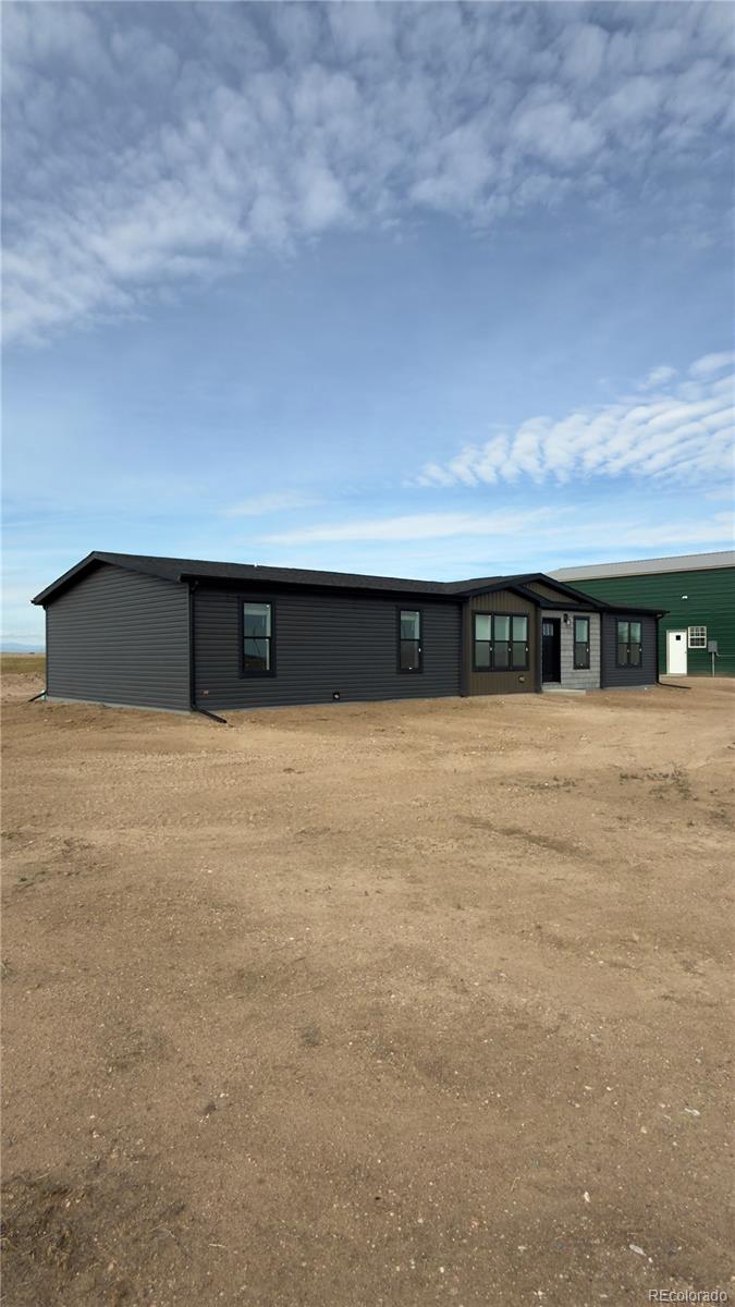 48441 CR 39 — photo