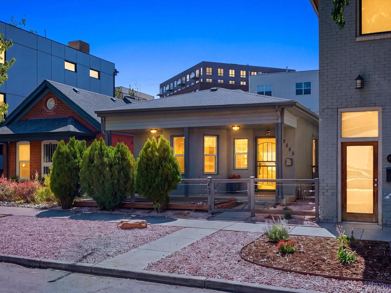 2555 N Clarkson Street — photo