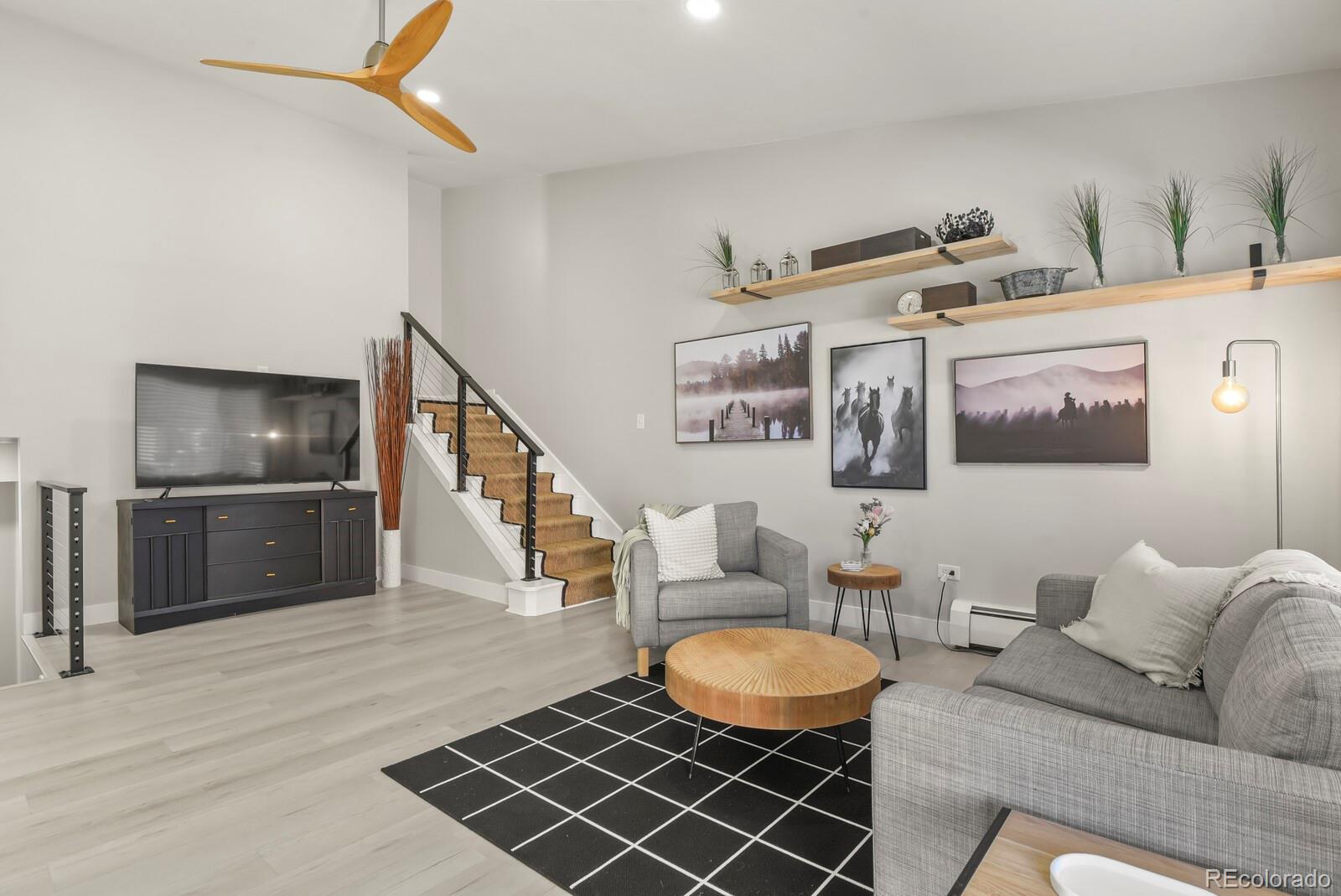 12820 Willow Lane Unit 7 — photo